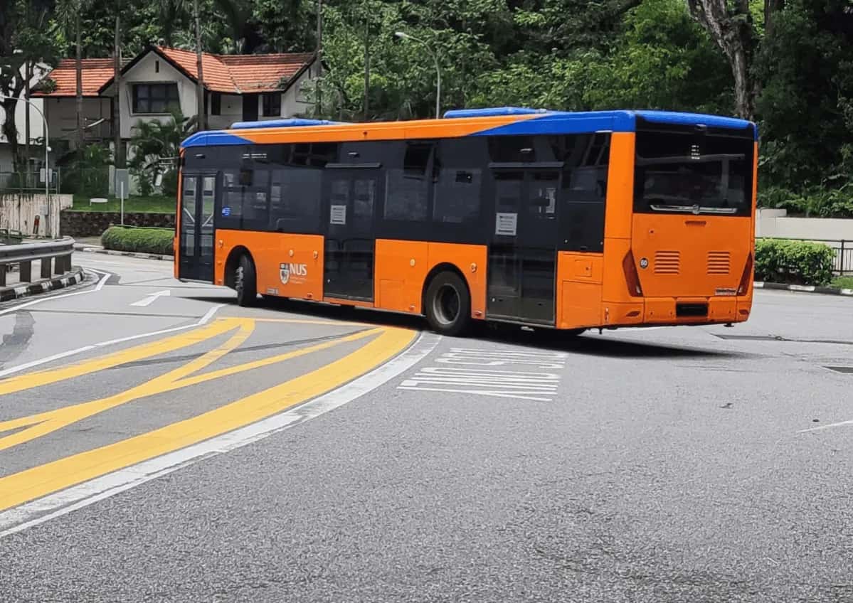 Ile pali bus na 100 km? Zaskakujące dane i 7 sposobów na mniej!